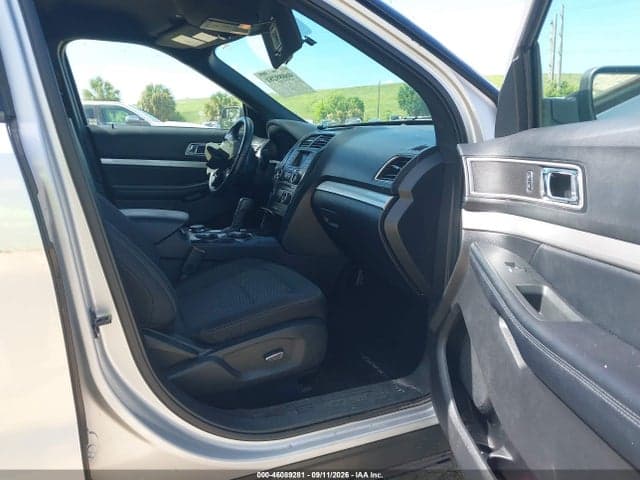 2017 FORD EXPLORER XLT 5