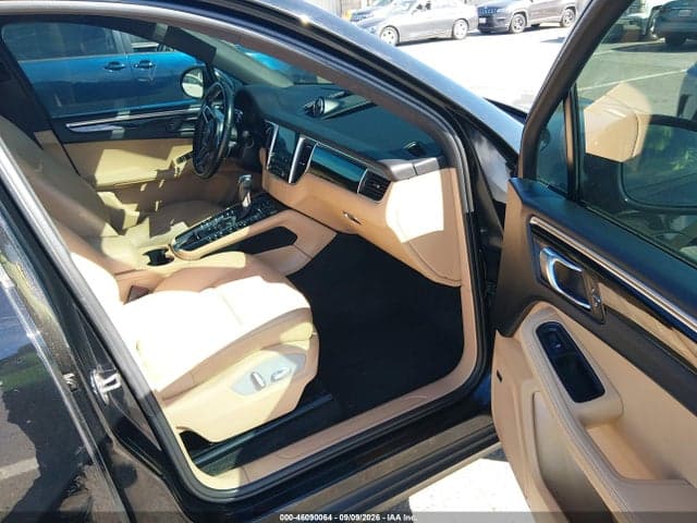 2018 PORSCHE MACAN 6