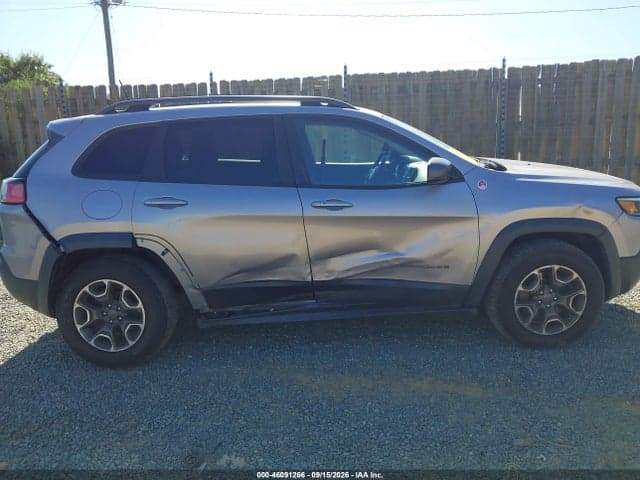 2020 JEEP CHEROKEE TRAILHAWK 4X4 13