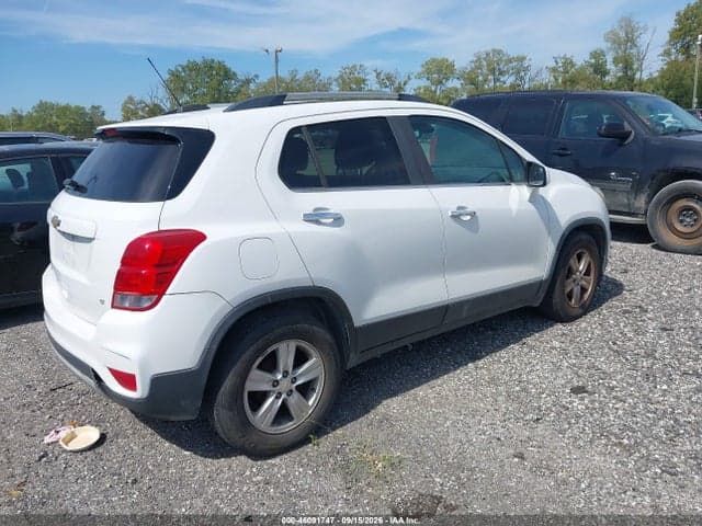 2017 CHEVROLET TRAX LT 4