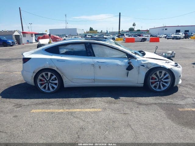 2018 TESLA MODEL 3 LONG RANGE/PERFORMANCE 13