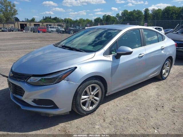 2017 CHEVROLET CRUZE LT AUTO 2