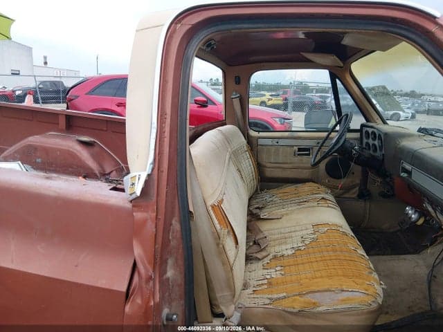 1983 CHEVROLET C10 8