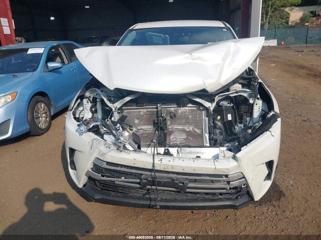 2019 TOYOTA HIGHLANDER LE 12
