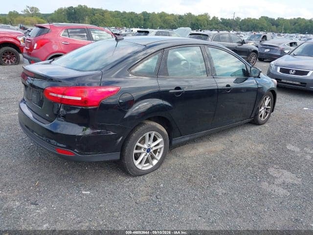 2017 FORD FOCUS SE 4