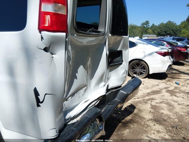 2017 CHEVROLET EXPRESS 2500 LT 6