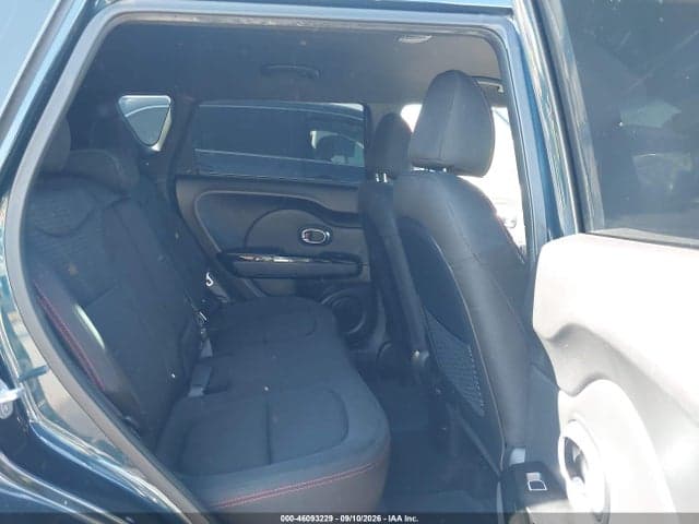 2018 KIA SOUL + 8