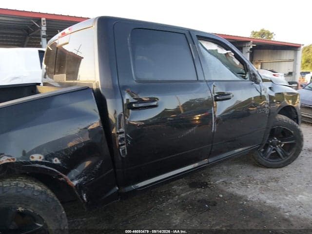 2017 RAM 1500 NIGHT 4X2 5'7 BOX 6
