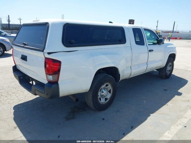 2022 TOYOTA TACOMA SR 4