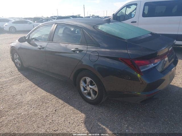 2021 HYUNDAI ELANTRA SE 3