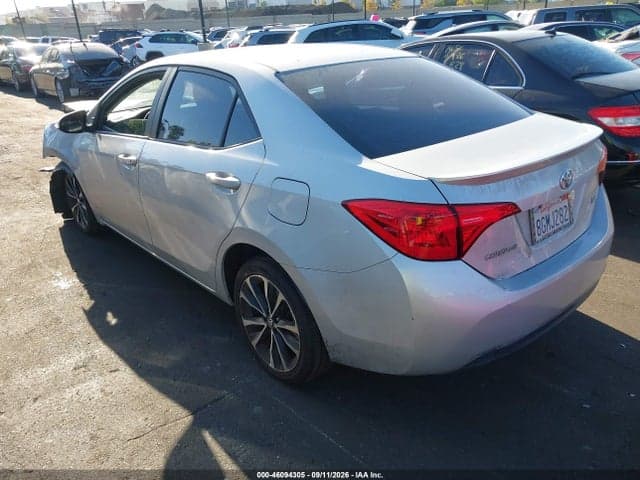 2019 TOYOTA COROLLA SE 3