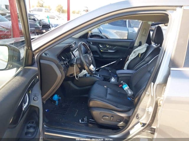 2017 NISSAN ROGUE SL 5