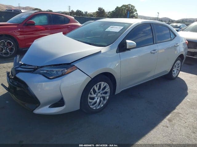 2018 TOYOTA COROLLA LE 2
