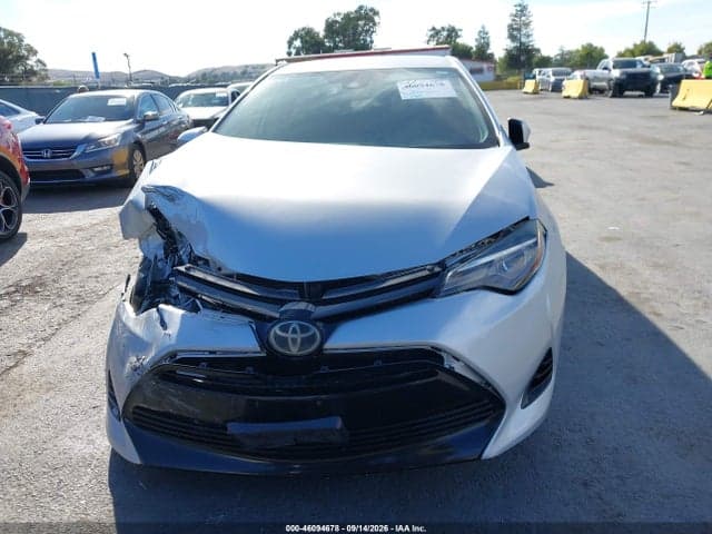 2018 TOYOTA COROLLA LE 12