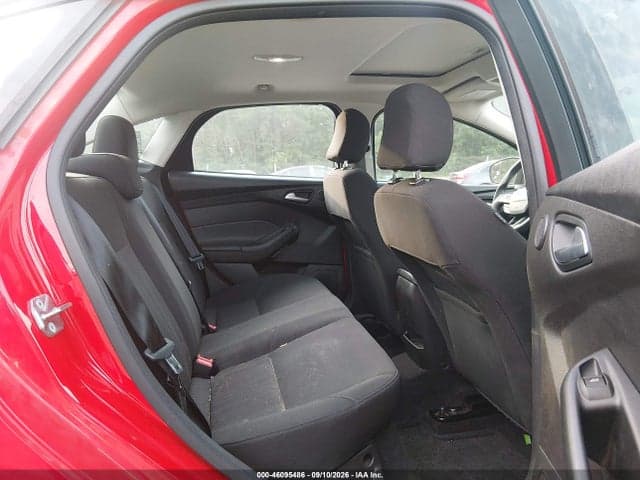 2017 FORD FOCUS SEL 5