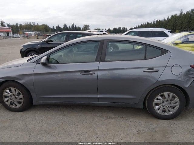 2019 HYUNDAI ELANTRA SE 14