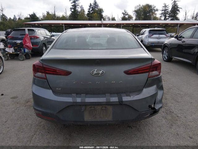 2019 HYUNDAI ELANTRA SE 16