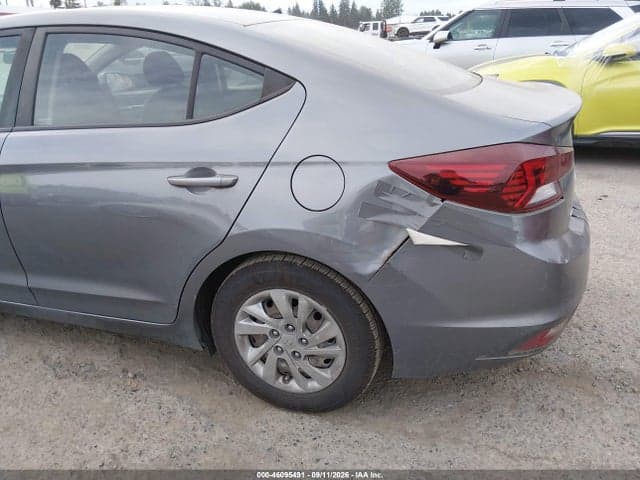 2019 HYUNDAI ELANTRA SE 17