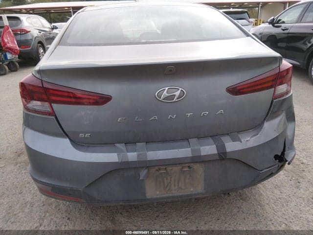 2019 HYUNDAI ELANTRA SE 18