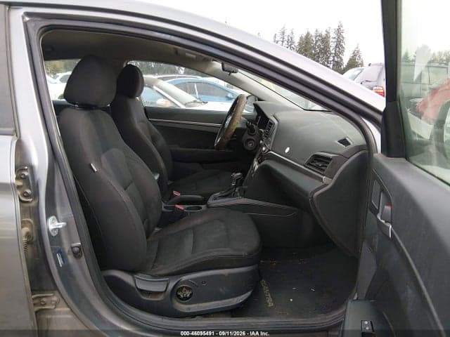 2019 HYUNDAI ELANTRA SE 5