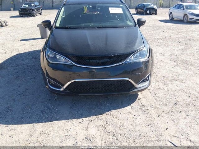 2017 CHRYSLER PACIFICA 6