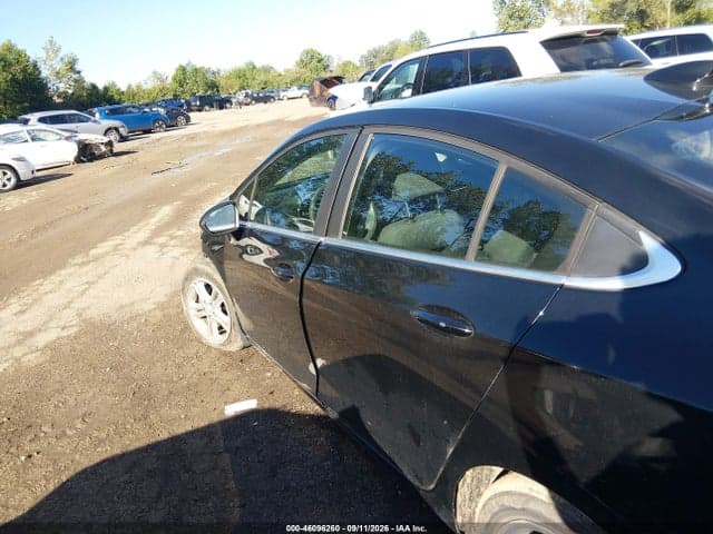 2017 CHEVROLET CRUZE LT AUTO 14