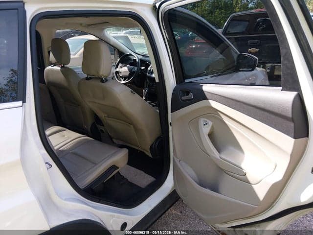 2019 FORD ESCAPE SEL 8