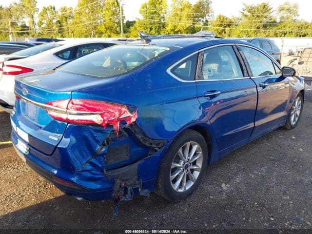 2017 FORD FUSION SE 4