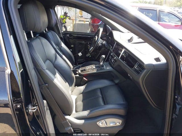 2021 PORSCHE MACAN S 5