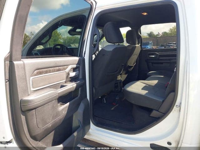 2024 RAM 3500 BIG HORN 4X4 8' BOX 6
