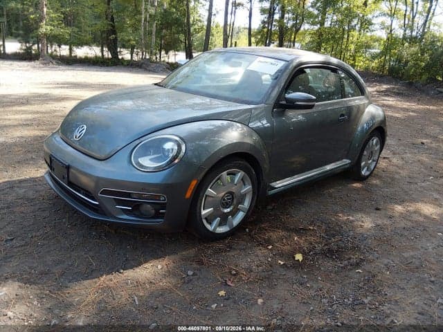 2018 VOLKSWAGEN BEETLE 2.0T SE 2