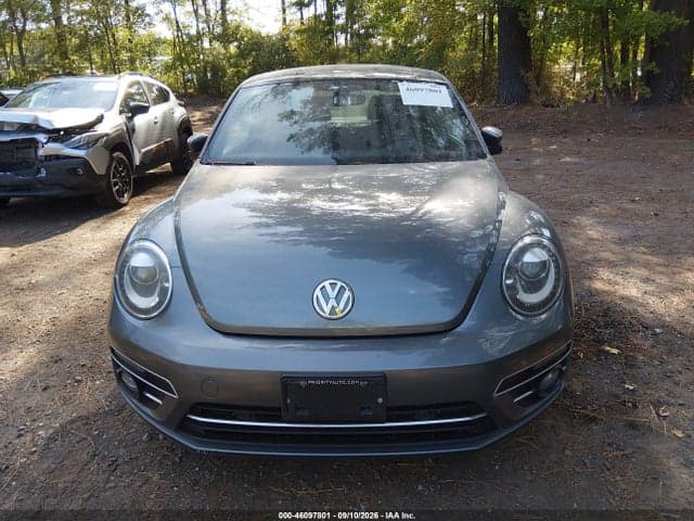 2018 VOLKSWAGEN BEETLE 2.0T SE 6