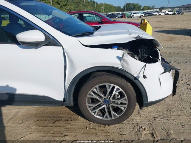 2020 FORD ESCAPE SEL 19