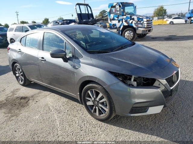 2021 NISSAN VERSA SV XTRONIC CVT