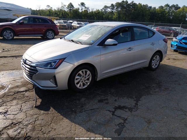 2019 HYUNDAI ELANTRA SE 2