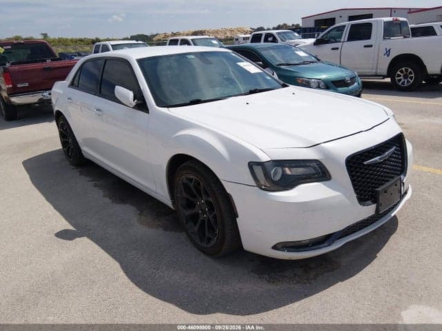 2020 CHRYSLER 300 300S 1