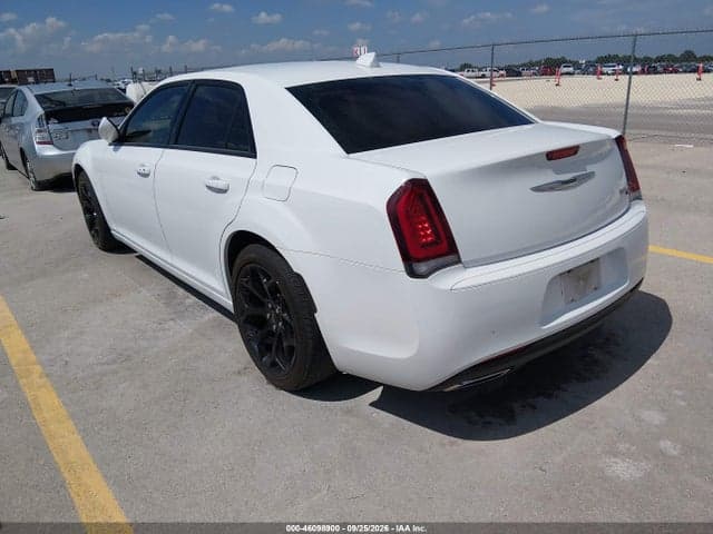 2020 CHRYSLER 300 300S 3