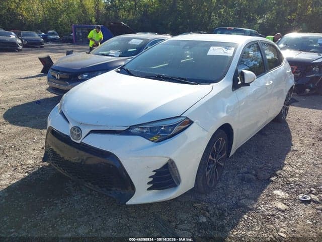 2017 TOYOTA COROLLA SE 2