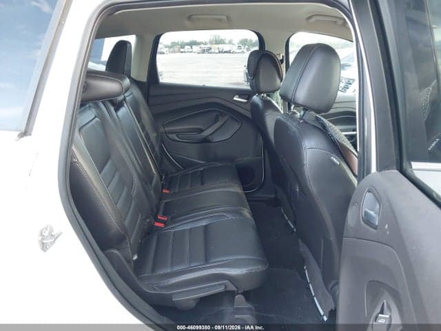 2017 FORD ESCAPE TITANIUM 8