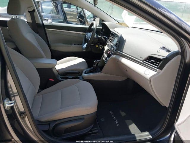 2020 HYUNDAI ELANTRA SE 5