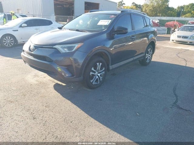 2017 TOYOTA RAV4 LE 2