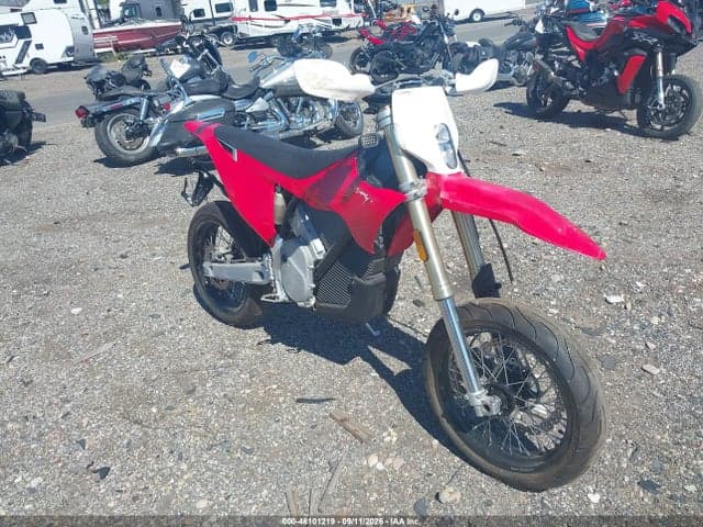 2025 STARK FUTURE ENDURO 1