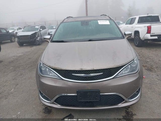 2017 CHRYSLER PACIFICA LIMITED 13
