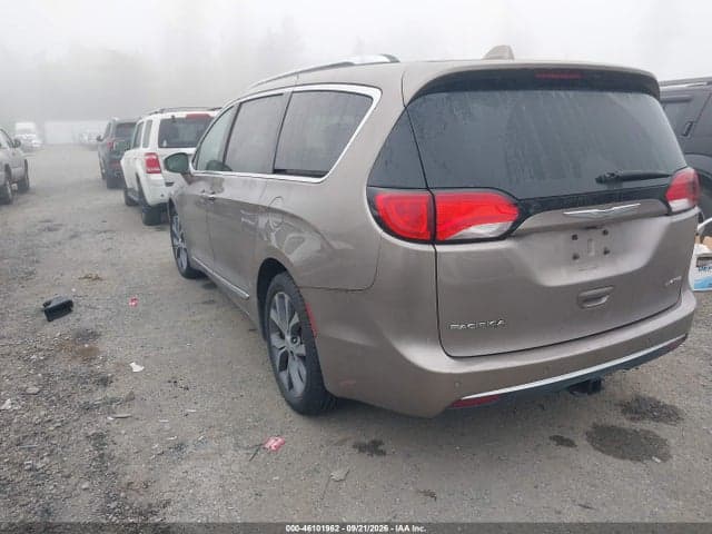 2017 CHRYSLER PACIFICA LIMITED 3