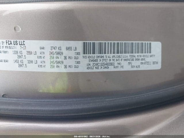 2017 CHRYSLER PACIFICA LIMITED 9