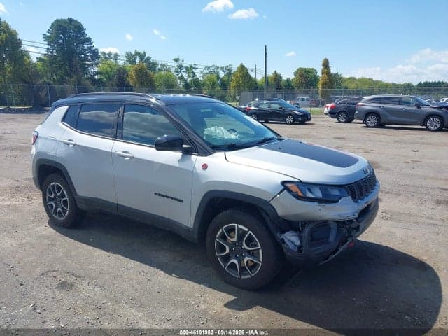 2025 JEEP COMPASS TRAILHAWK 4X4 1