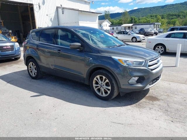 2017 FORD ESCAPE SE 1