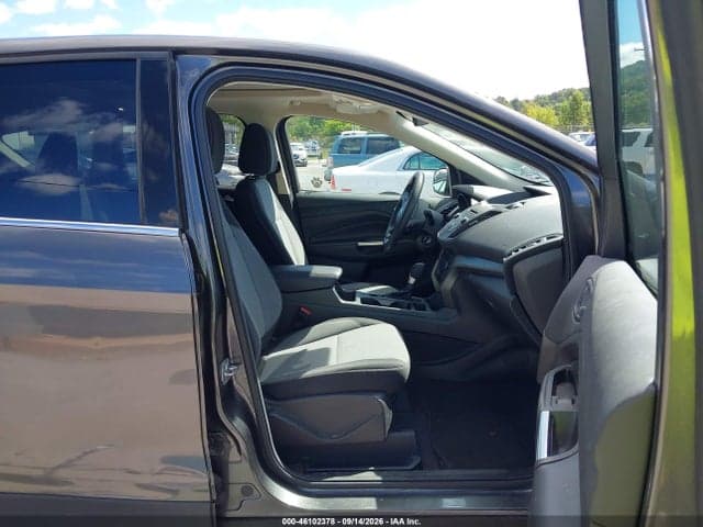 2017 FORD ESCAPE SE 5