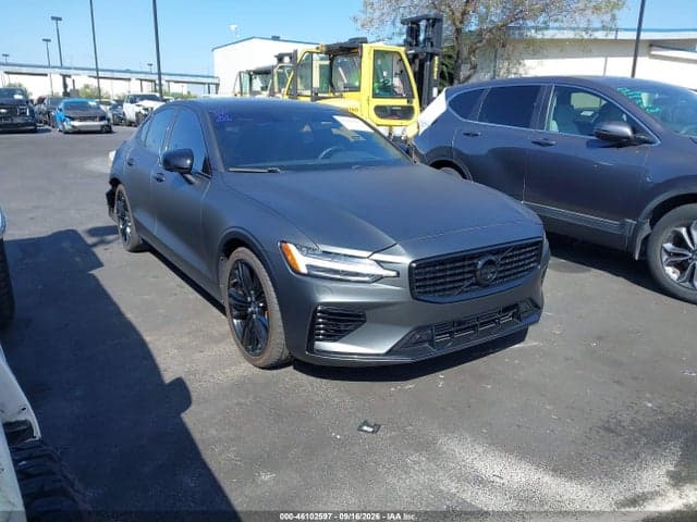 2022 VOLVO S60 RECHARGE PLUG-IN HYBRID T8 BLACK EDITION R-DESIGN EXTENDED RANGE