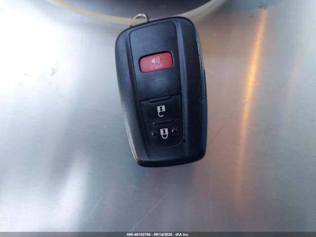 2018 TOYOTA PRIUS TWO 11